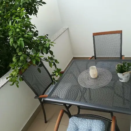 Filip 2 Biograd Na Moru